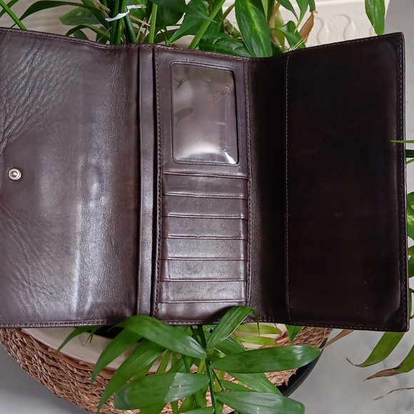 *Coach Wallet - Picture 6 of 6
